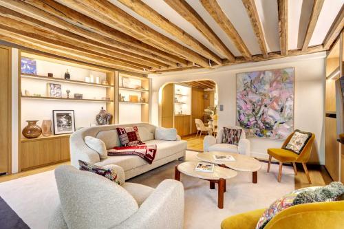 Ultra luxe et Confort au Coeur des champs-Elysees, Париж