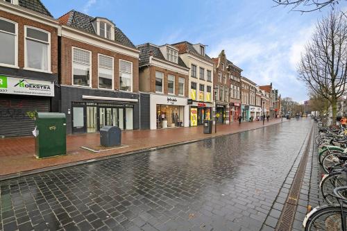 Authentic sleeping in the city center, Leeuwarden (foto 8)