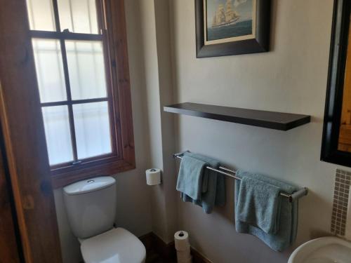 Twin Room room in Ashanti Gardens Guesthouse