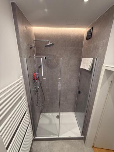 BeckHomes Munich, New, central 2BR Apartment with Terrace, München (Foto 6)