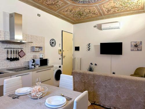 Vicino al Centro e a Parcheggi Gratuiti - Affresco Strepitoso in Emilia Ovest