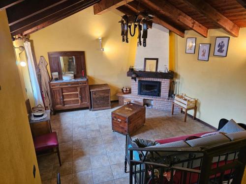 Il Drago Del Lago - Holiday Home in Madonna Del Sasso