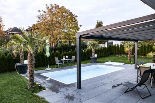 großzugige Unterkunft mit Terrasse in Villmar