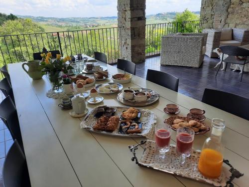 Cascina Petricore - Elegante dimora tra le colline del Monferrato in Castelletto Merli