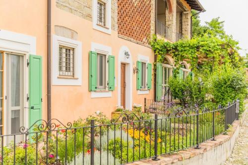 Cascina Petricore - Elegante dimora tra le colline del Monferrato in Castelletto Merli