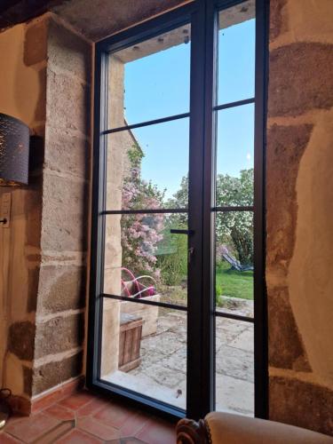 MAISON EN PIERRE type CHATEAU in Champagne-sur-Vingeanne