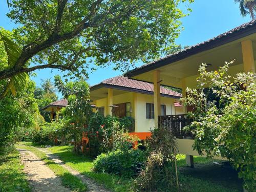 RJJhouse Kohphangan - Koh Phangan