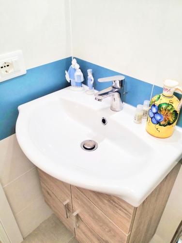 Central Studio in Moneglia 20 steps from beach and 20 minutes from the Cinque Terre by train, Moneglia (Foto 8)