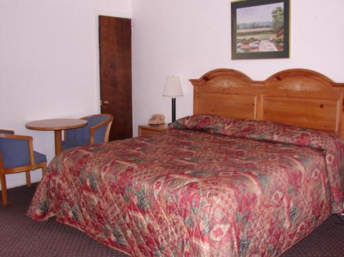 Red Carpet Inn & Suites Morgantown – Morgantown, PA
