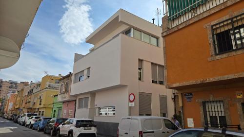 Huelin Playa Family House by Del Parque Flats
