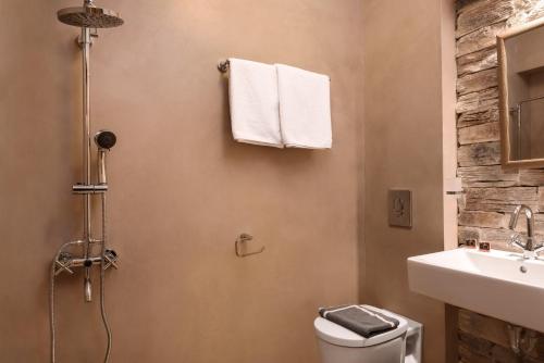Morfeas Hotel - image 3