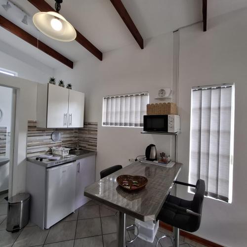 Konyha, Sleep Haven Self Catering Accommodation Nelspruit in Dykrus