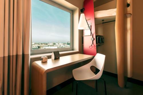 ibis Amsterdam City West