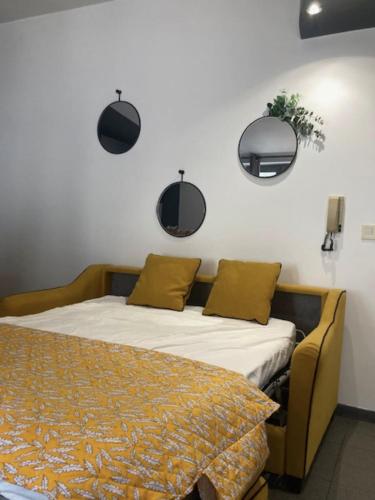 Duplex 32 M With Terrace In Downtown - Tap to explore photos