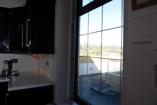 3bed Contractor, Wifi,2 Free parking space in Wyke