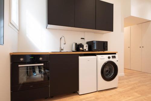 1 BR Saint Germain Luxembourg Garden, Paris (photo 8)