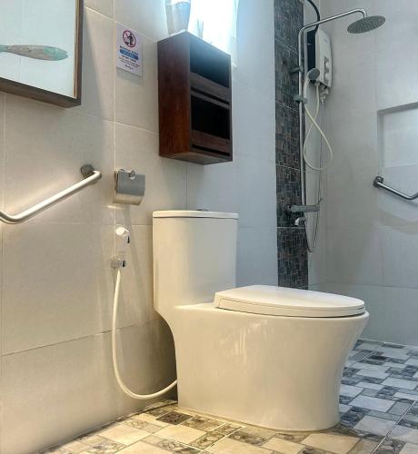 Oslob Whale Shark Resort Room Type - Deluxe Room