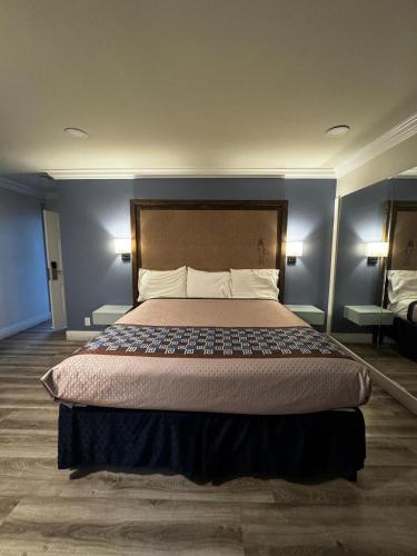 Friendship Motor Inn, Los Angeles (foto 11)