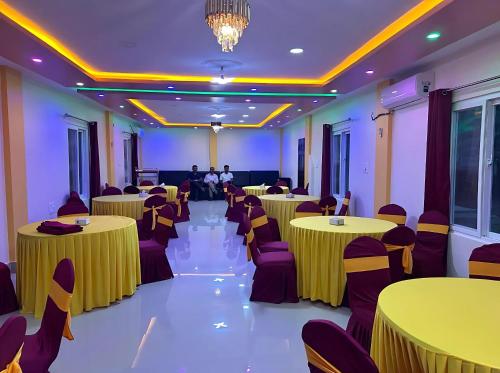 Restaurant, Shuklaphanta Jungle Cottage in Dhangadhi