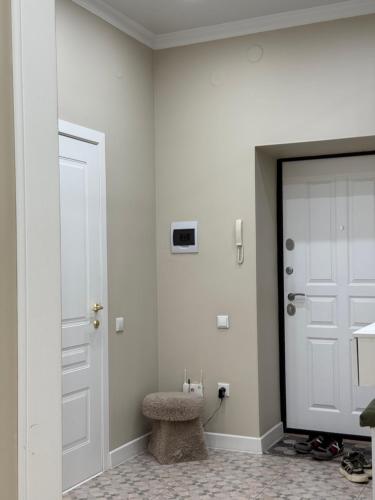 1 комнатная квартира рядом с теннисным центром, Aktobe