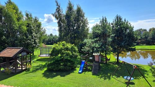 Vasilevičių Sodyba - Entire Homestead with Sauna (Vasileviciu Sodyba - Entire Homestead with Sauna) in Priekule