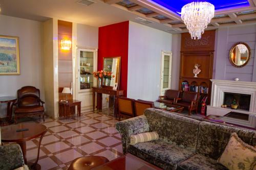 Elena Hotel - image 10