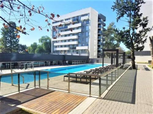 CERRO DE LAS ROSAS Departamento amoblado con pileta climatizada