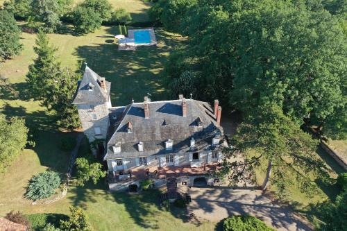 Chateau du Perrier gîte à louer Ferrand