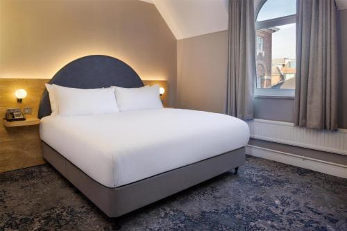 Hilton York - image 12