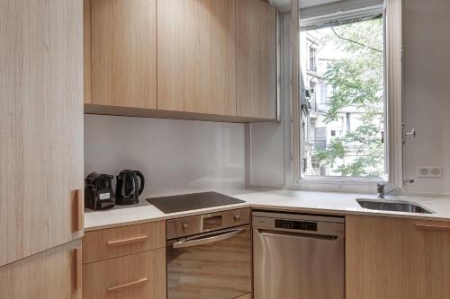 563 Suite Maillot - Superbe Appartement à Paris - image 6