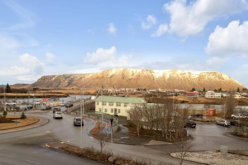 2BR Apartment in the Heart of Selfoss in 郊區