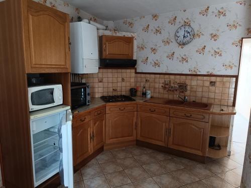 keuken, La Maison de Falaise in Falaise