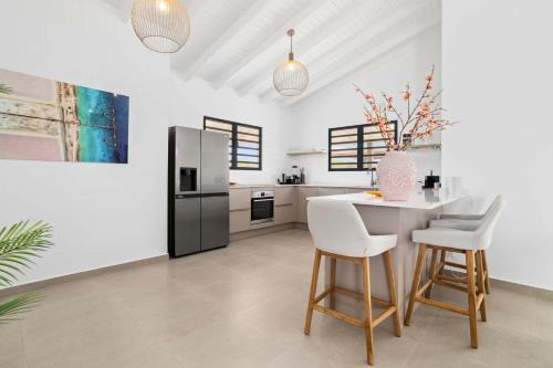 Villa Bonheur with refreshing private pool in Bonaire