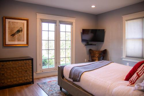 Helena Resort – Anaheim, CA