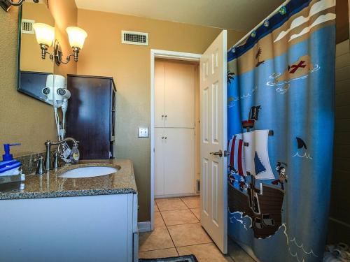The Pirate's Cove – Anaheim, CA