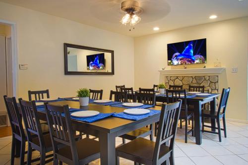 California Dreamin Home – Anaheim, CA