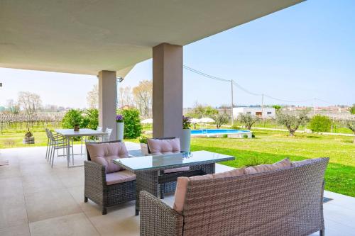 LAGOBALDO Apartments - Regarda Travel - Sandra'