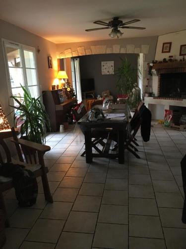 Chambre d'hôtes Sous Les Grands Chênes LOVE (Chambre d'hotes Sous Les Grands Chenes LOVE) in Corcoué-sur-Logne