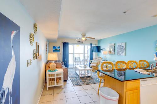 Waterfront Middle Bass Condo with Pool Access! in Put-in-Bay, USA