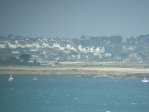 Petite maison de pêcheur en bord de mer (Petite maison de pecheur en bord de mer) in Saint-Pol-De-Leon