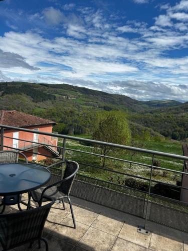 Balkons/terase, Le Vallon Appartement T2 in Trebas
