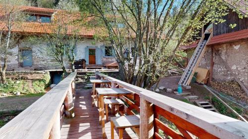 Off-grid Eco Farm Dolinka in Banska stiavnica