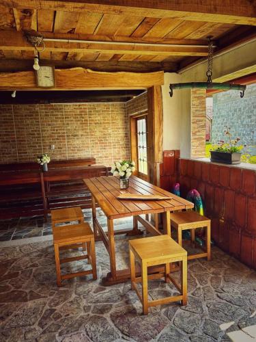 Seosko Imanje Na Obali Rijeke in Gornji Budacki