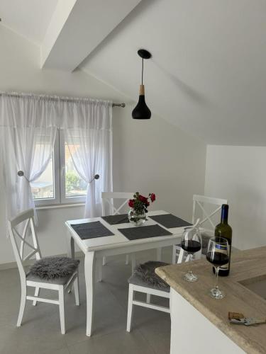 Teodora Apartment in Kavac