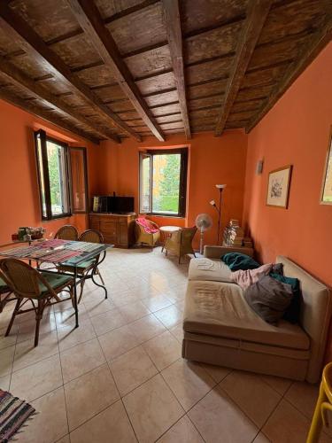 Casa accogliente sul naviglio, Milán