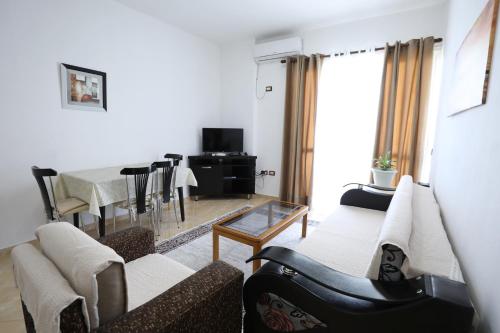 One-Bedroom Apartment - Sea Side image 6
