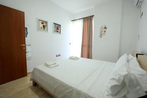 One-Bedroom Apartment - Sea Side image 10