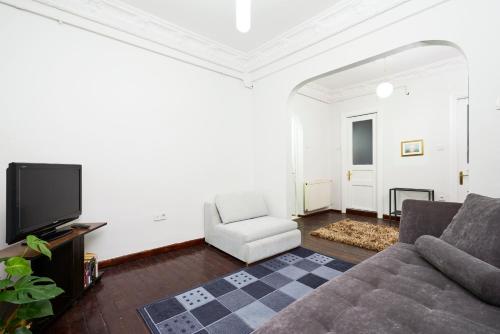 Cozy Apartment Next to Taksim Square, Istanbul (photo 8)
