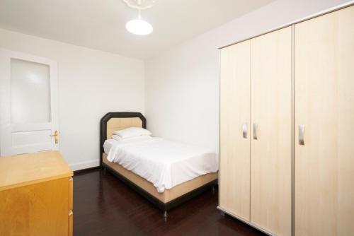 Cozy Apartment Next to Taksim Square, Istanbul (photo 9)