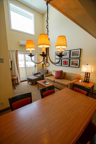 Two-Bedroom Suite